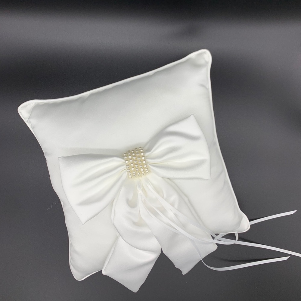 Simply Charming Ring Pillow